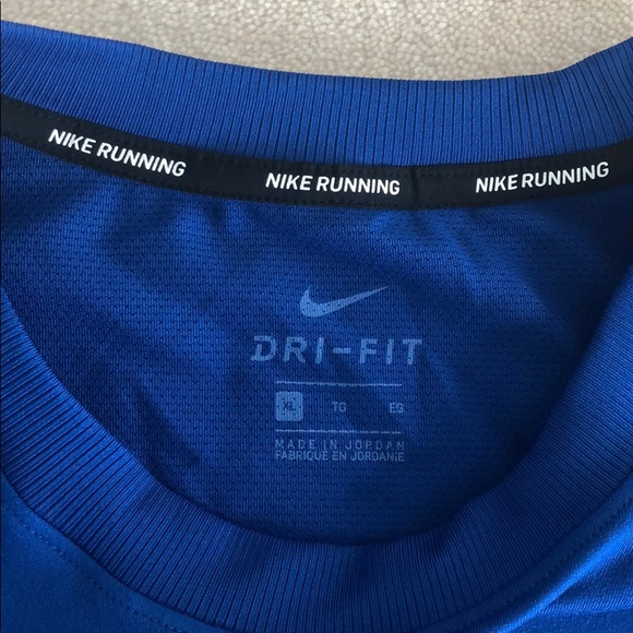 ⭐️HP⭐️Nike Dri-FIT Element Crewneck Running Long Sleeve - Picture 5 of 5